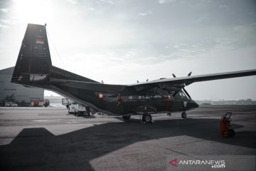 Pesawat Casa TNI AU tabur 3 ton garam cegah hujan di Sirkuit Mandalika