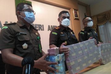 Mantan Sekwan Kota Ambon jalani pemeriksan tanpa pendampingan PH, kasus korupsi berjamaah?