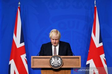 Catatan pidato hilang, PM Johnson "diselamatkan" Peppa Pig