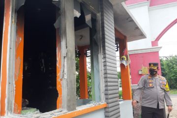 Polisi menetapkan lima tersangka perusak rumah di Gresik