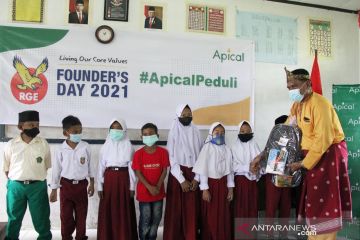 Bantuan pendidikan di Dumai
