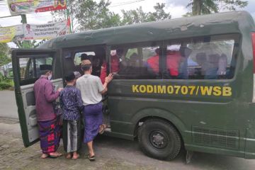 Kodim Wonosobo jemput santri ikuti vaksinasi COVID-19