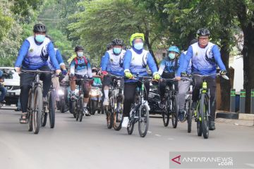 Bupati Bogor "gowes" bareng ASN peringati HUT Ke-50 Korpri