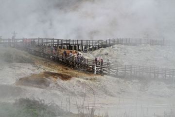 Wisata Kawah Sikidang