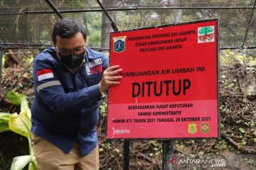 Saluran limbah pabrik farmasi di Jakarta Utara ditutup