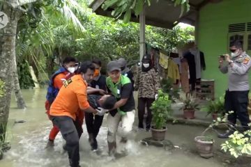 Antisipasi bencana, personel gabungan asah kemampuan