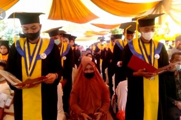 COVID-19 melandai, wisuda tatap muka diadakan di Sultra