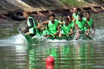 Festival balap sampan bangkitkan ekonomi Kota Padang