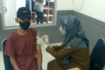 Gubernur instruksikan 6 daerah di Jambi kejar target vaksinasi