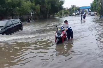 Wagub Riza ingatkan warga DKI bersiap hadapi banjir