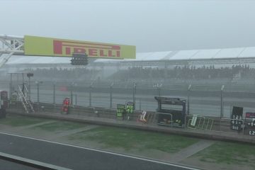 Superbike sesi balap pertama tertunda karena hujan