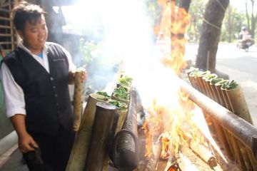 Usaha lemang bambu srikaya yang menjaga kualitas rasa