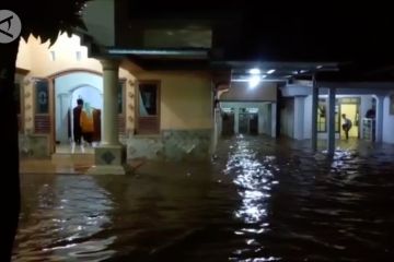 Banjir terjang dua kecamatan di Jember