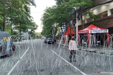 Kamis pagi, kendaraan kawasan rekayasa lalin arah Monas masih lancar