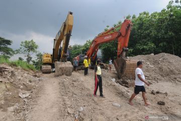 Protes pengerukan tanah warga untuk proyek tol Solo-Yogyakarta