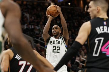 Ringkasan NBA: Bucks bungkam Heat, Warriors takluk dari Spurs