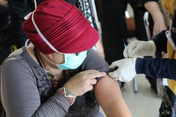 Epidemolog Lampung sarankan vaksinasi dipercepat cegah lonjakan kasus