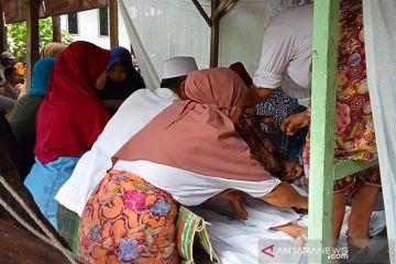 Empat warga Lombok Barat meninggal akibat banjir bandang dan longsor