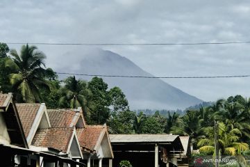 Cuaca di sekitar Semeru terpantau cerah Selasa pagi