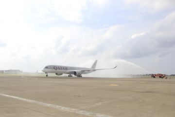 Bandara Soetta sambut pesawat delegasi G20 dengan "water salute"
