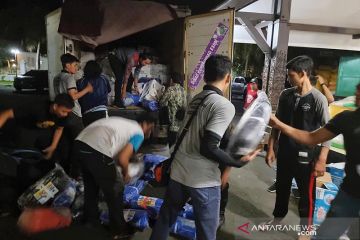 SIG salurkan bahan makanan dan perlengkapan bagi korban erupsi Semeru