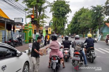 Masyarakat Pamekasan galang dana untuk korban Semeru