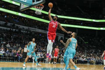 Joel Embiid cetak 32 poin bantu Sixers taklukkan Hornets