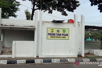 Satpol PP Kebayoran Lama ubah posko ormas jadi pos keamanan tiga pilar