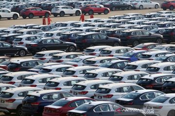 Penjualan mobil di China anjlok imbas krisis chip