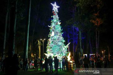 Gemerlap cahaya natal di Sao Paulo, Brazil