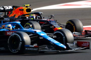 Alonso gantikan Sebastian Vettel di Aston Martin mulai 2023