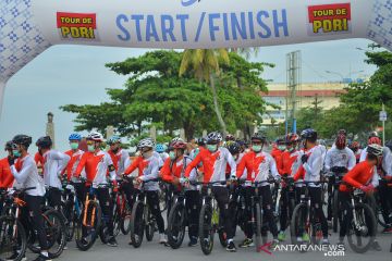 Tour de PDRI di Padang