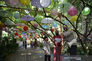 Vaksinasi di kawasan wisata Gowa