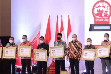 Kota Madiun raih penghargaan "Smart City" Dimensi "Smart Society"