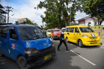 Razia Sopir Angkot di Medan
