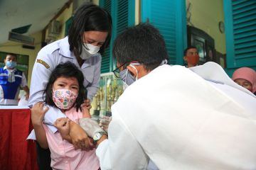 25.741 siswa SD usia 6-11 tahun di Surabaya ikuti vaksinasi COVID-19