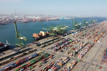 China sesuaikan tarif komoditas impor