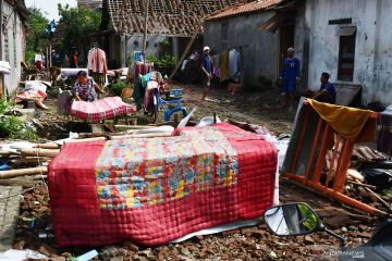 Dampak bencana puting beliung di Madiun