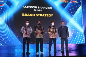 Pupuk Indonesia raih Gold Winner kategori BUMN Branding