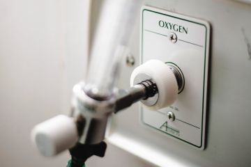 SMBC donasikan 100 konsentrator oksigen