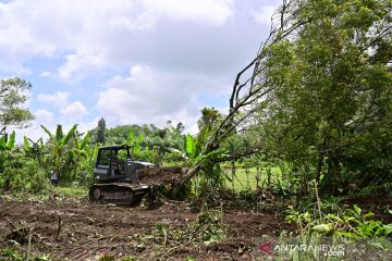 Sepekan, Relokasi korban letusan Semeru hingga alutsista TNI