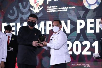 Menkumham terima penghargaan Pemimpin Perubahan Pembangunan