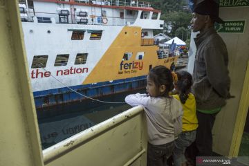 Syarat untuk penumpang kapal laut diperketat