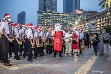 Christmas Carol sambut Natal di Bundaran HI