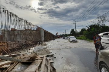 Jalan provinsi di Kabupaten Bangka Tengah terendam banjir