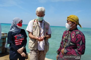 Ganjar: Tiga pulau di Karimunjawa bakal segera dialiri listrik PLN