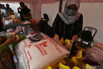 PASAR PANGAN PERINGATI HARI IBU