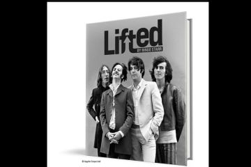 Ringo Starr rilis buku baru tentang The Beatles berjudul "Lifted"