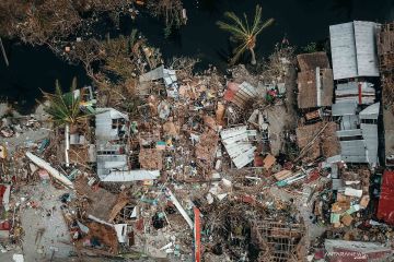 Topan Rai landa Kota Surigao, Filipina