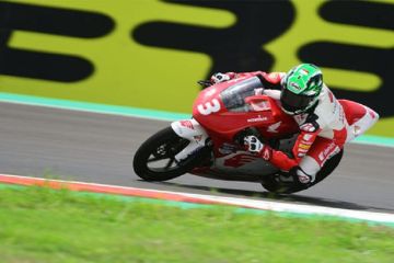 Fadillah Arbi terpilih mewakili Indonesia pada FIM Moto3 Junior 2022
